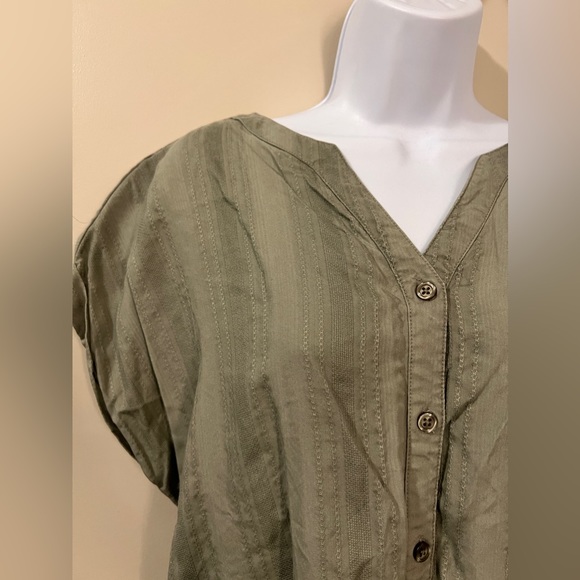 Chico’s Blouse - Picture 2 of 4